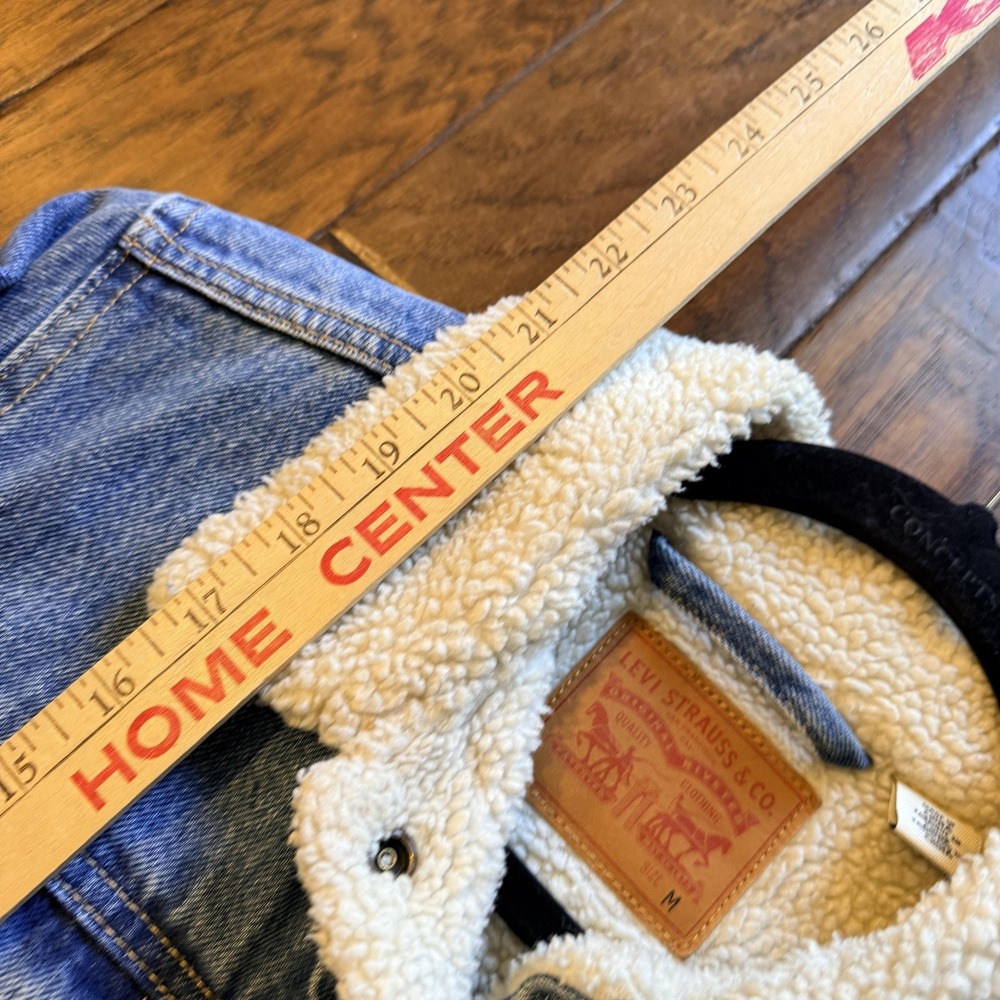 Levis Jacket Womens M Blue Jean SHERPA COLLAR Denim Trucker Button Front Warm - Picture 9 of 16